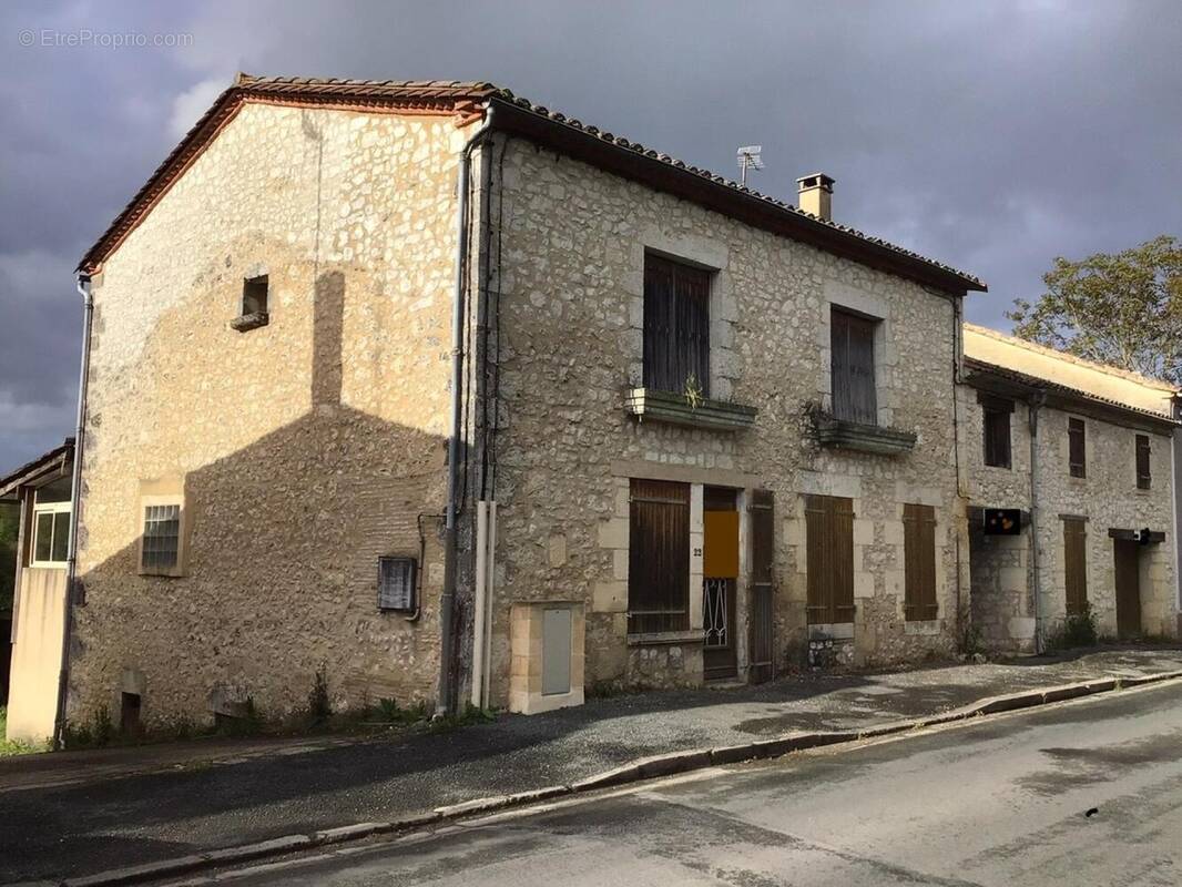 Photo 1 - Maison à ISSIGEAC