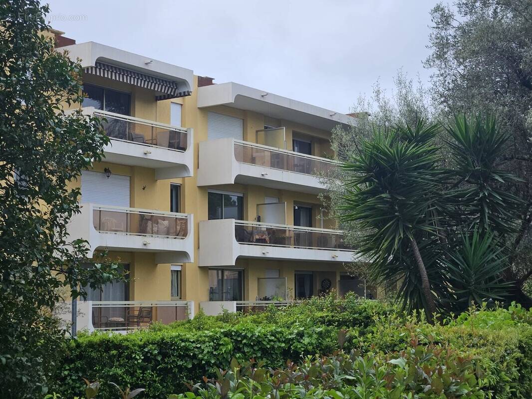 Appartement à VILLENEUVE-LOUBET