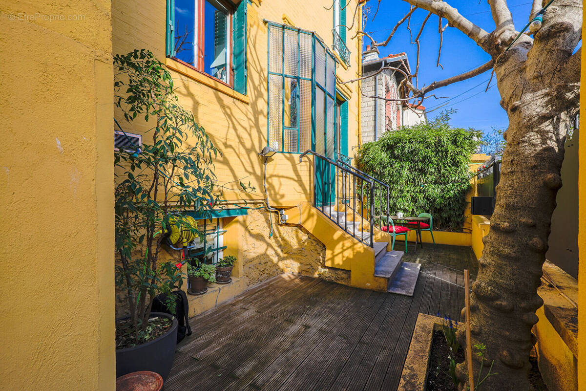 Maison à LES LILAS