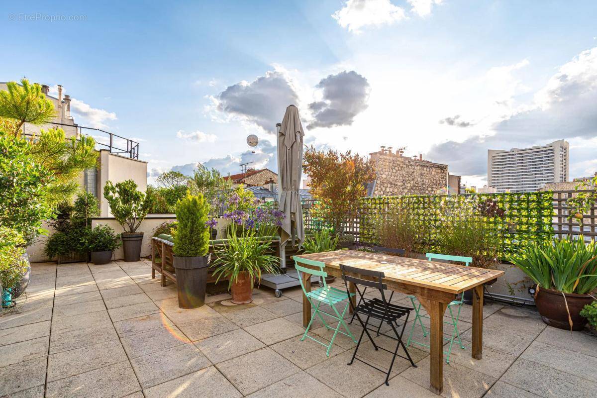 Appartement à PARIS-15E