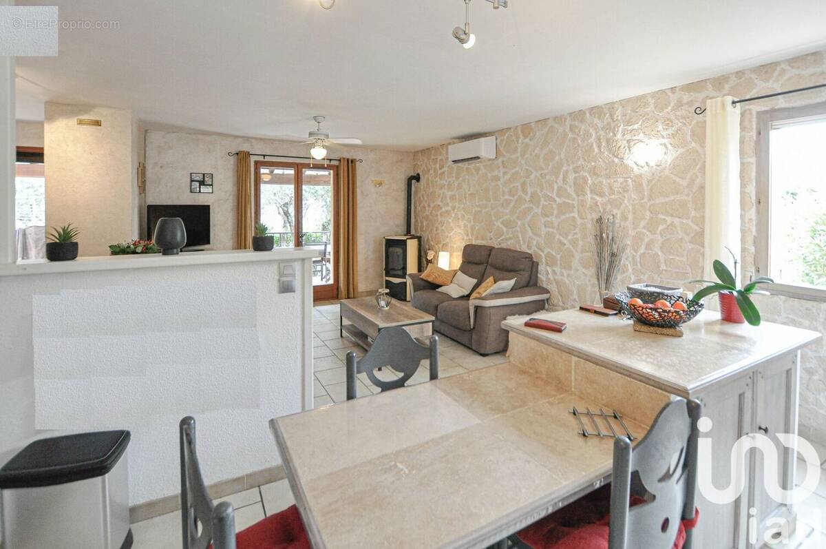 Photo 1 - Maison à VILLENEUVE