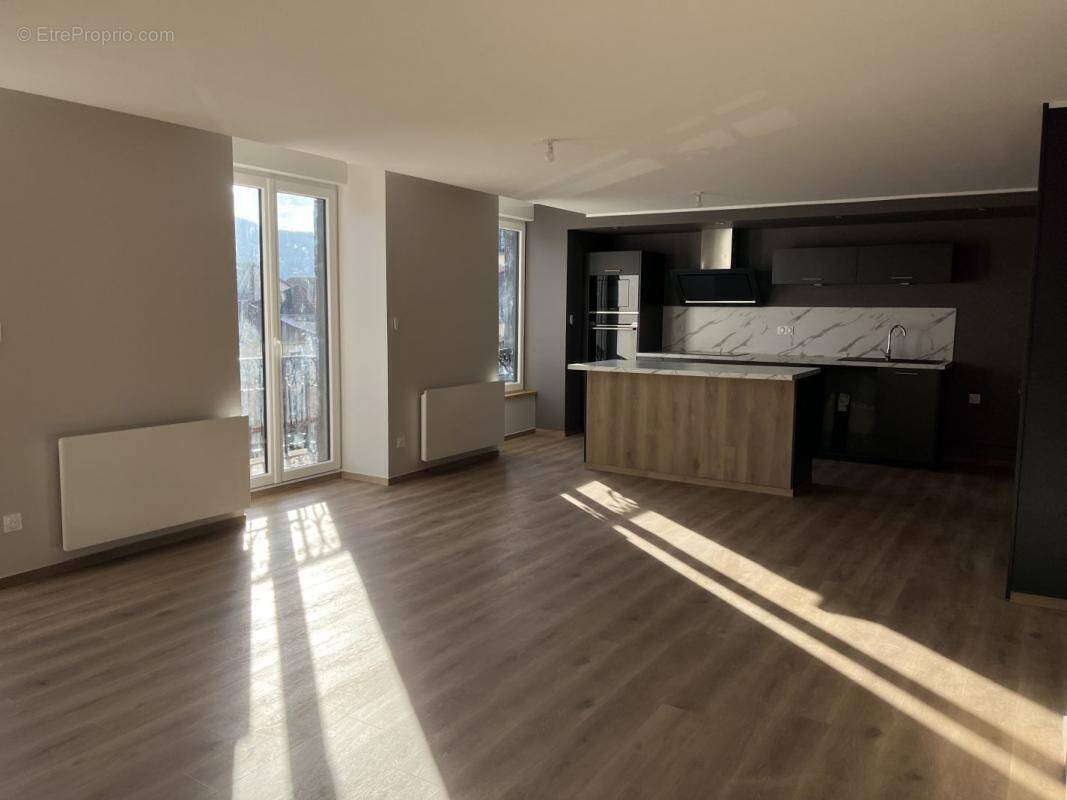 Appartement à MASSIAC