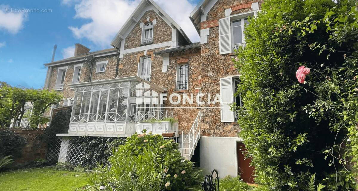 Maison à BOURG-LA-REINE