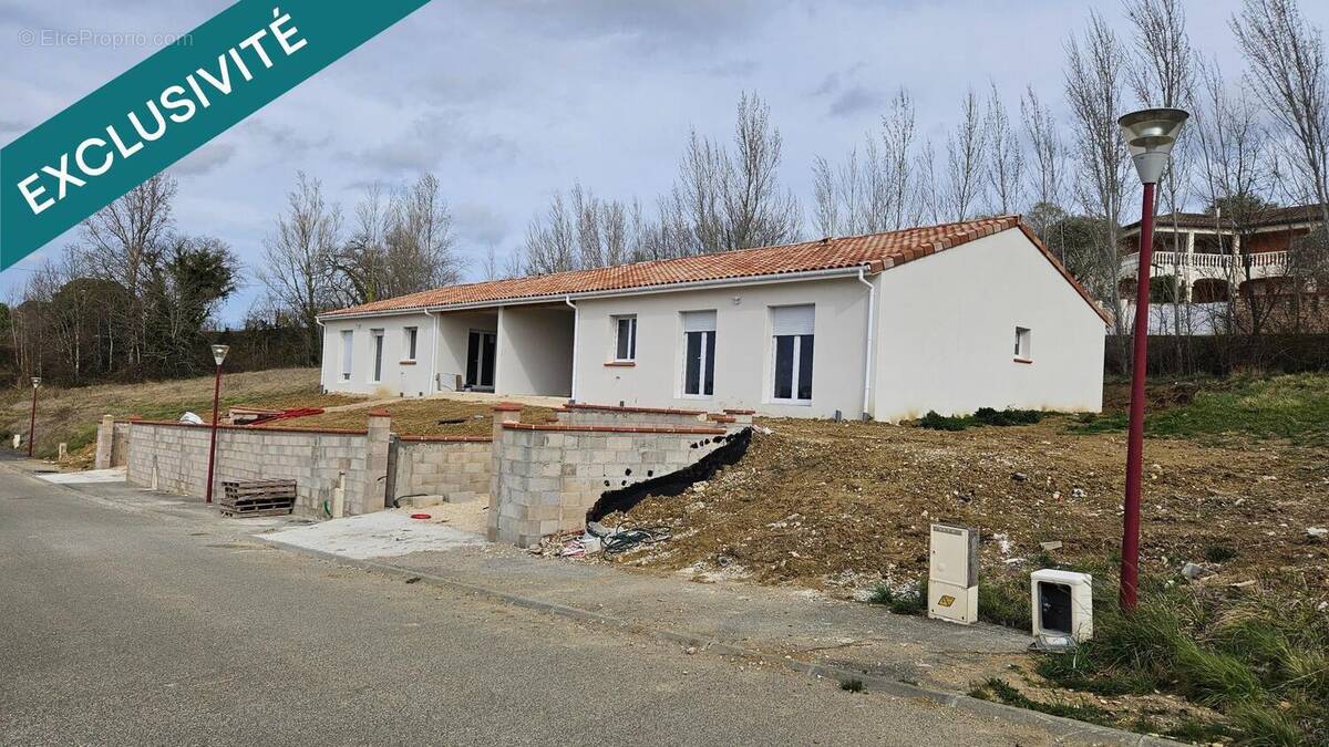 Photo 1 - Maison à MONCLAR-DE-QUERCY