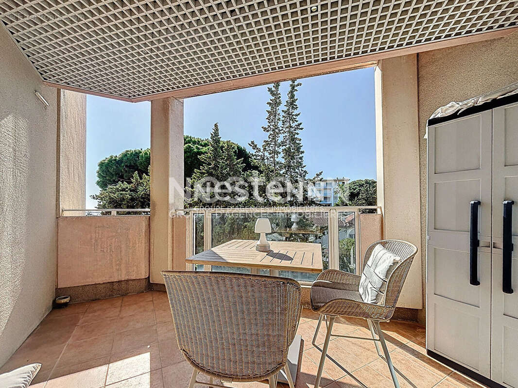 Appartement à VALLAURIS