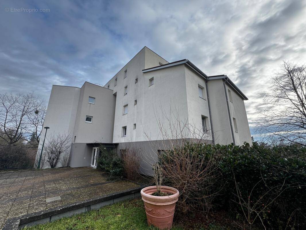 Appartement à VILLEFONTAINE