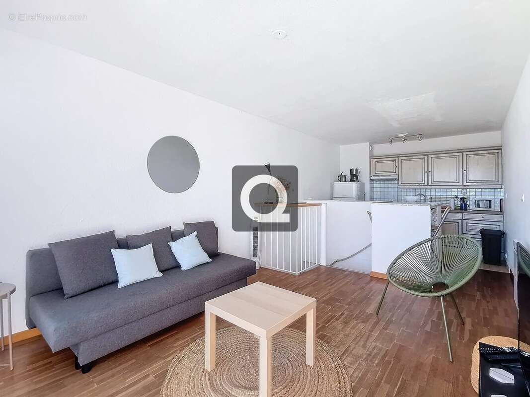 Appartement à MAUGUIO