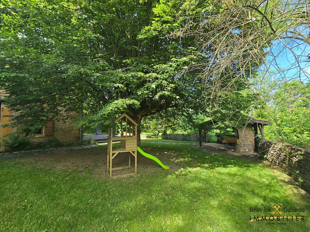 Maison à LE BOIS-D&#039;OINGT