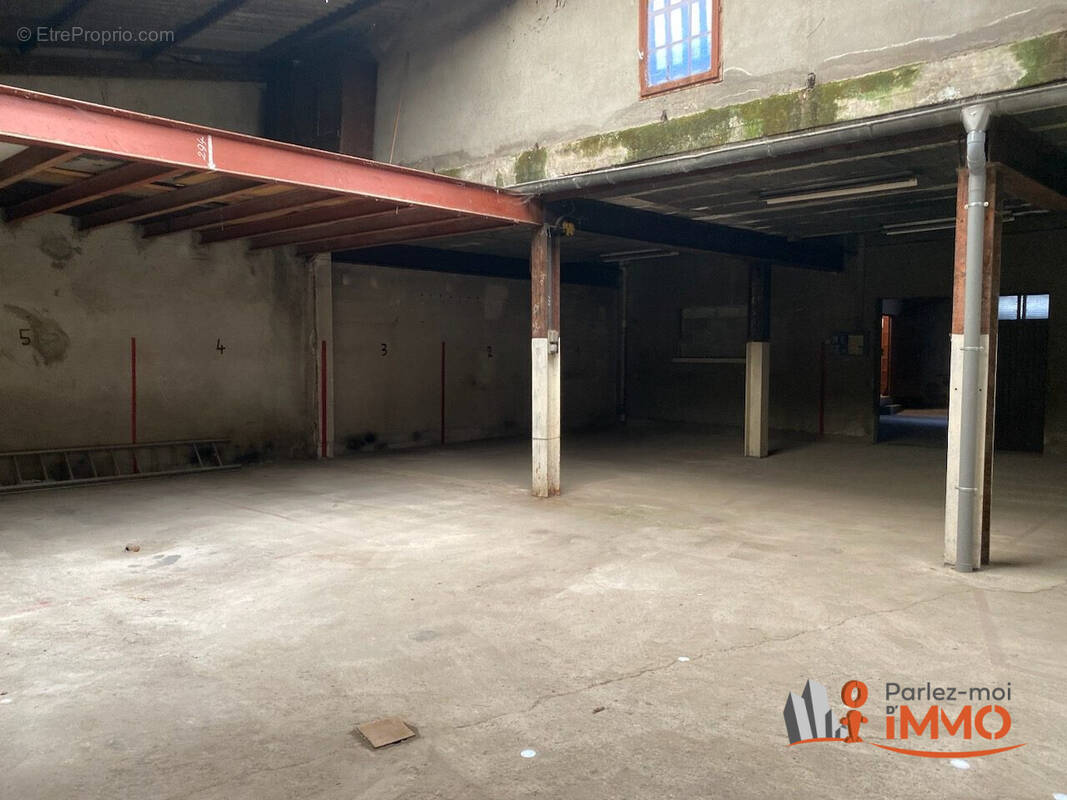 Appartement à CHAZELLES-SUR-LYON