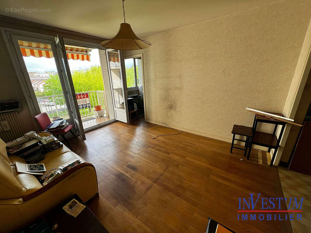 Appartement à OULLINS
