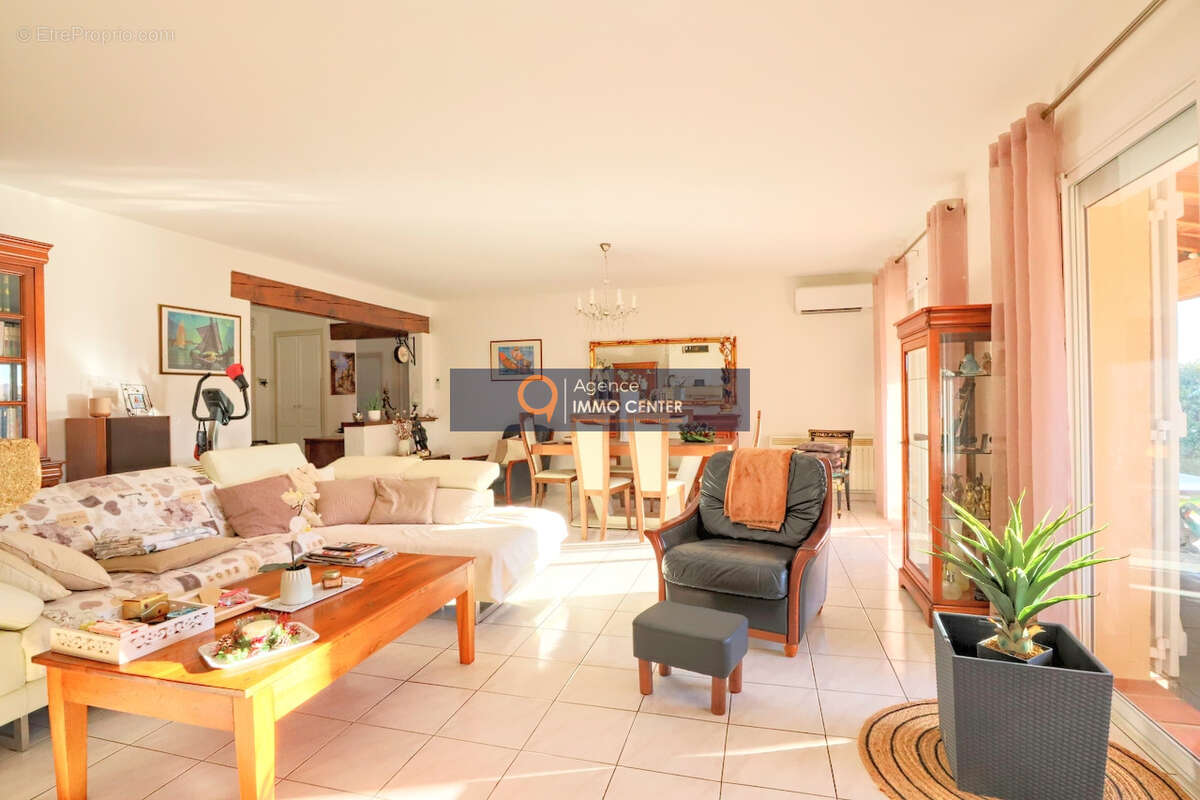 Maison à LA FARLEDE