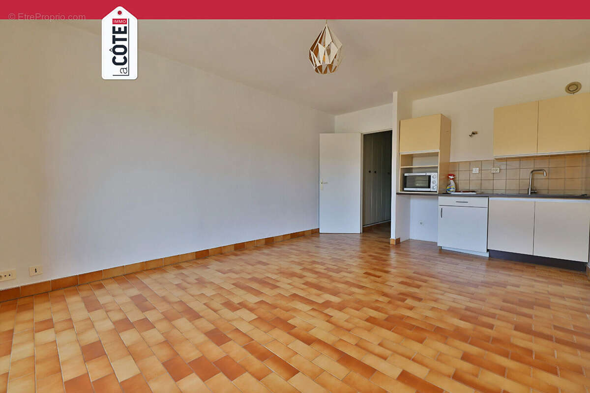 Appartement à CARRY-LE-ROUET
