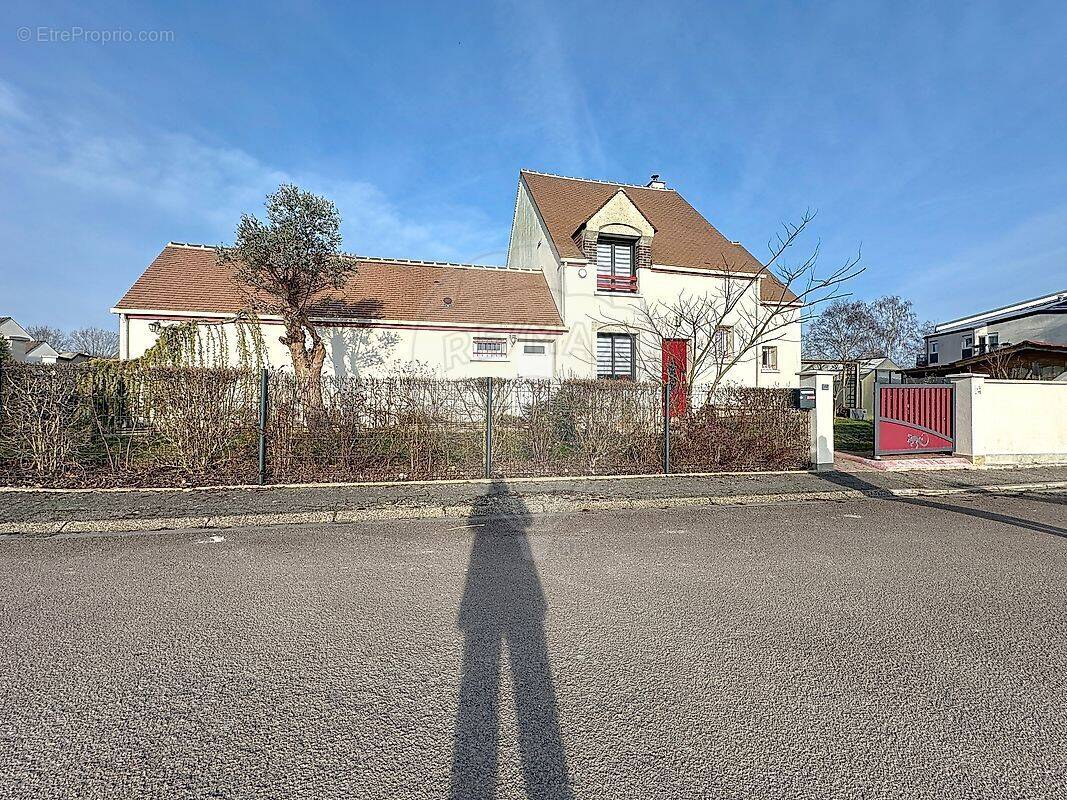 Maison à BRAY-SUR-SEINE