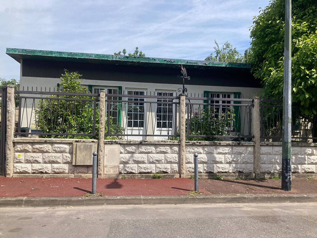 Maison à LES PAVILLONS-SOUS-BOIS