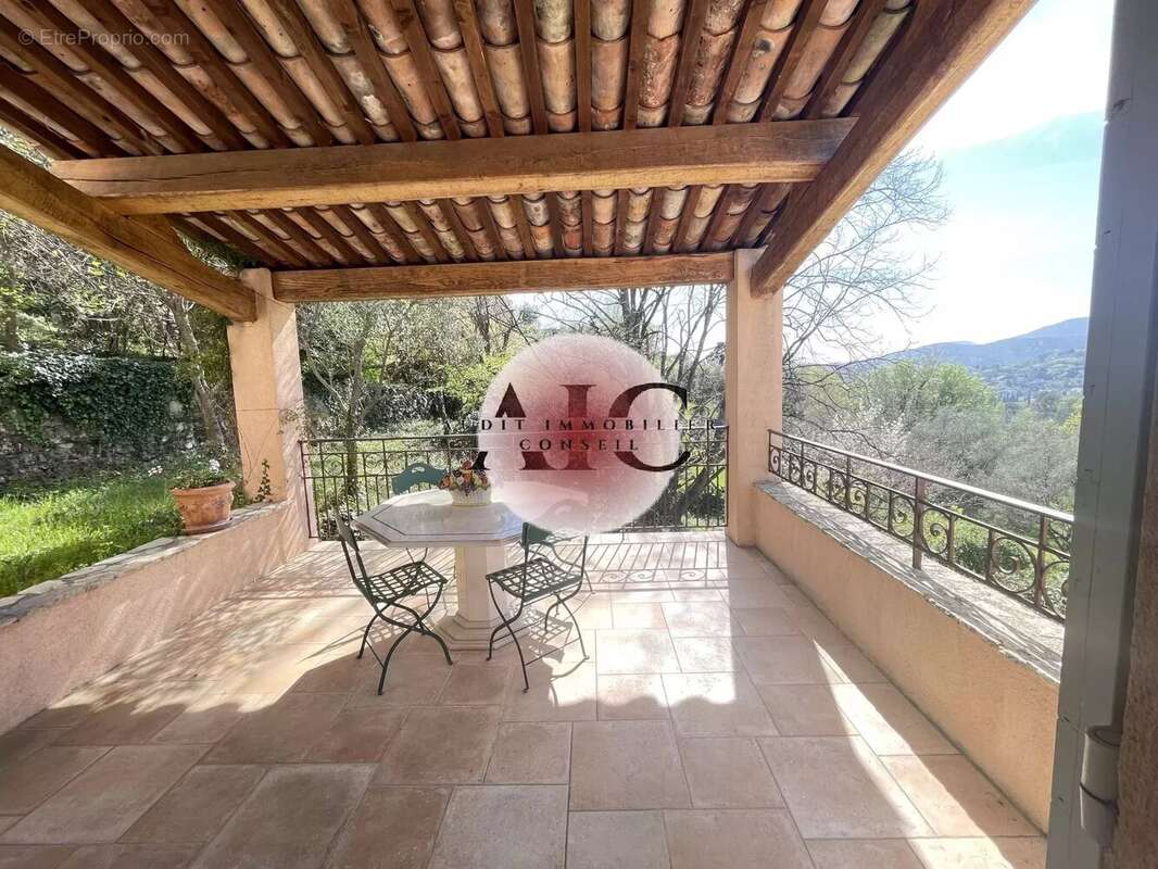 Maison à FAYENCE