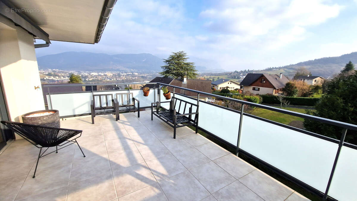 Appartement à BARBERAZ