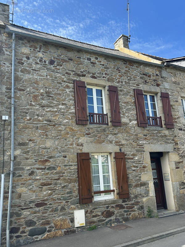 Maison à MATIGNON