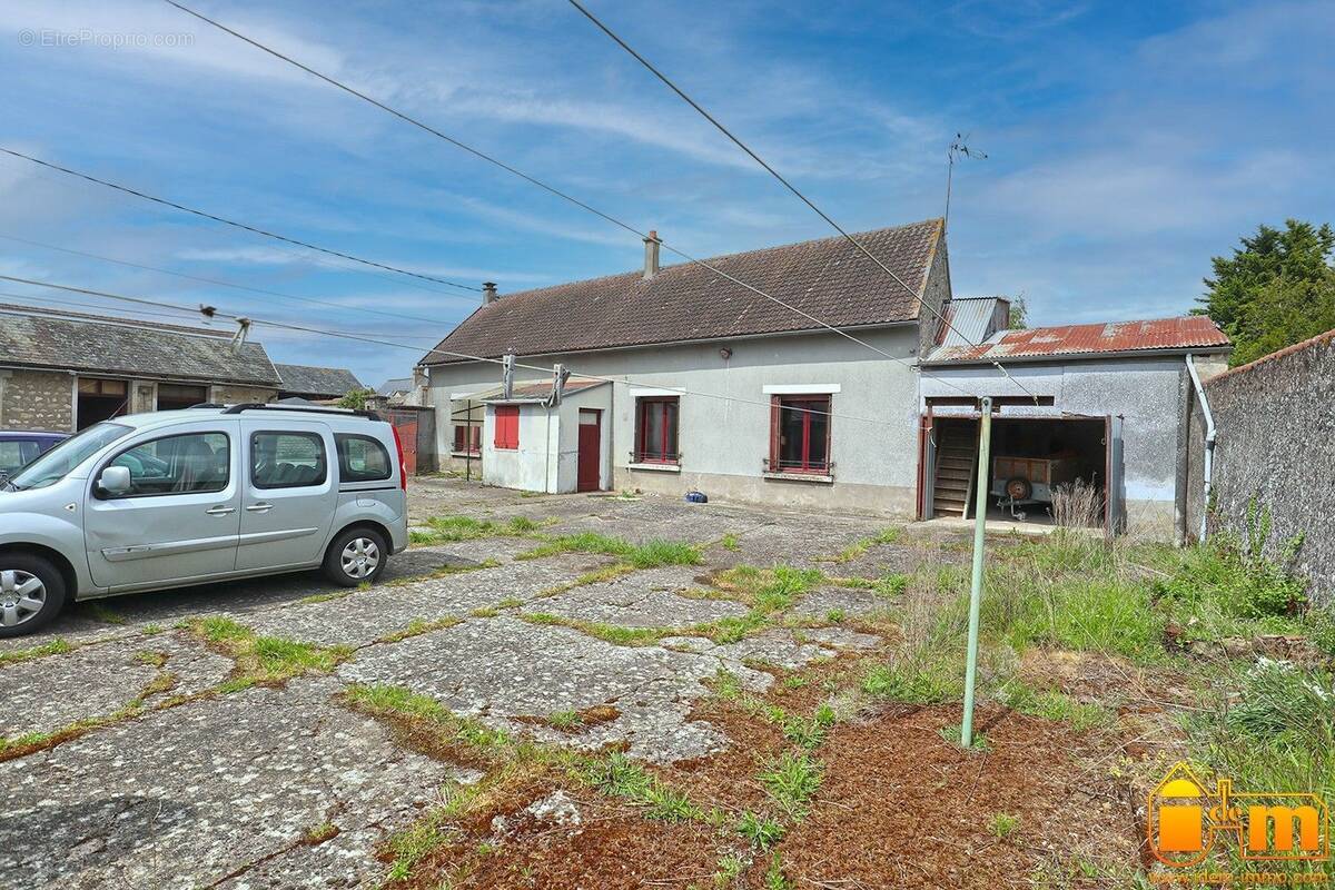 Maison à MEREVILLE