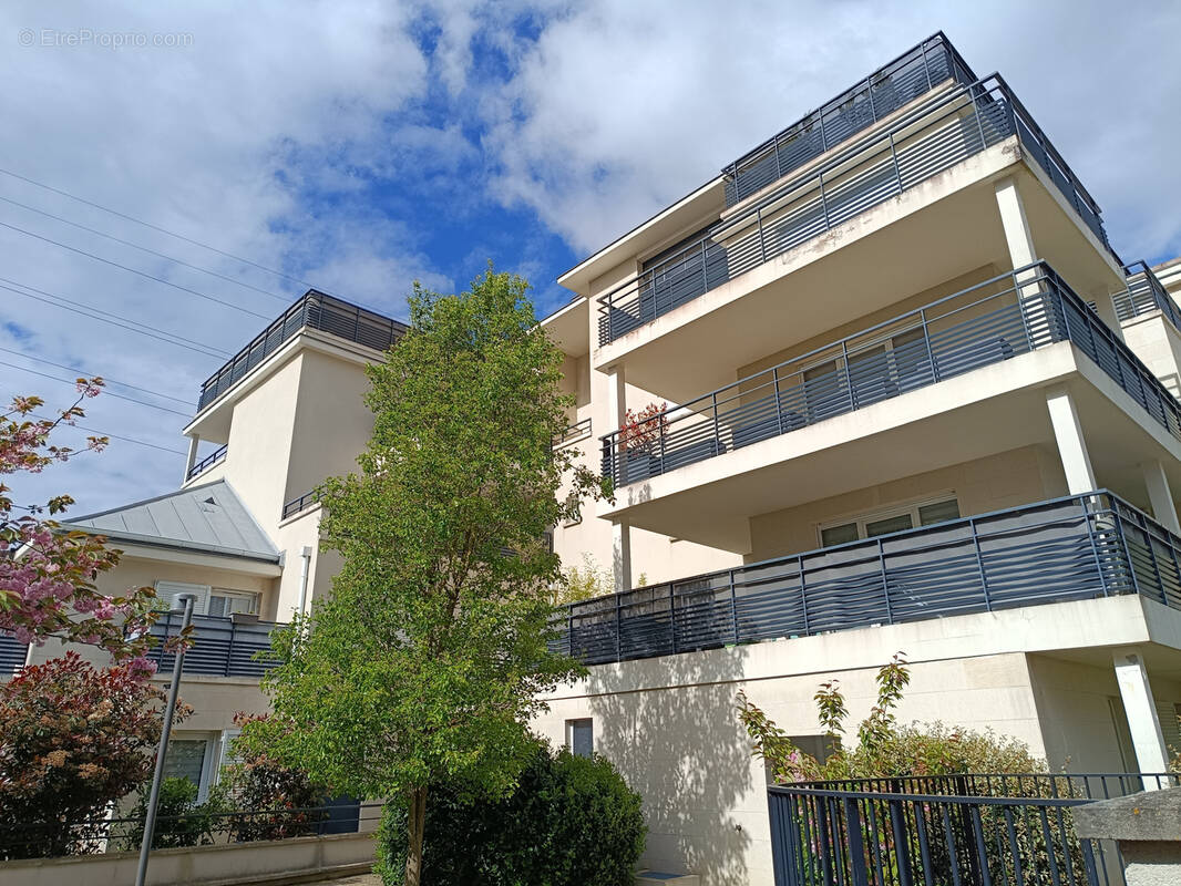 Appartement à ELANCOURT
