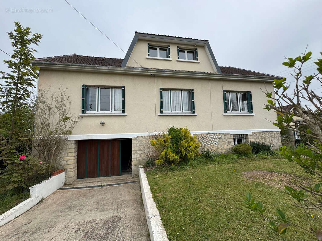 Maison à ORRY-LA-VILLE