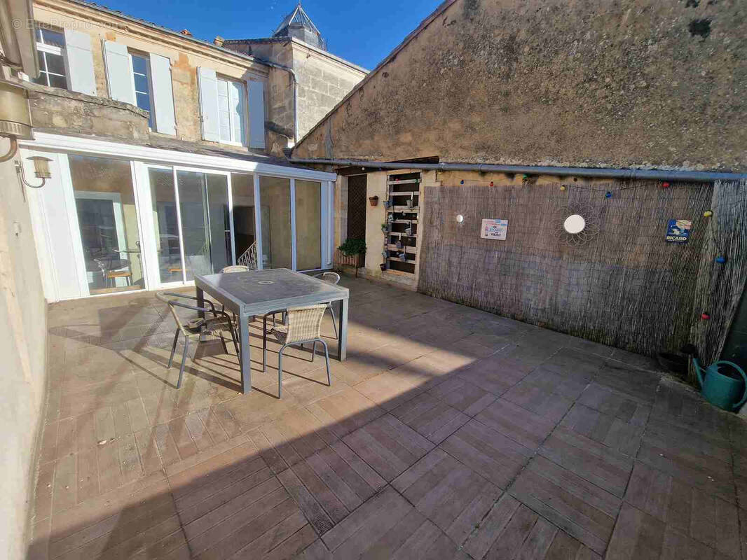Maison à BLAYE