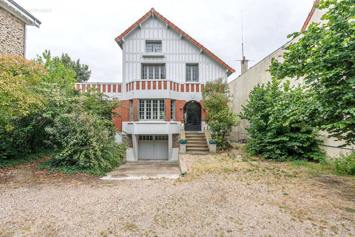 Maison à VILLIERS-SUR-MARNE
