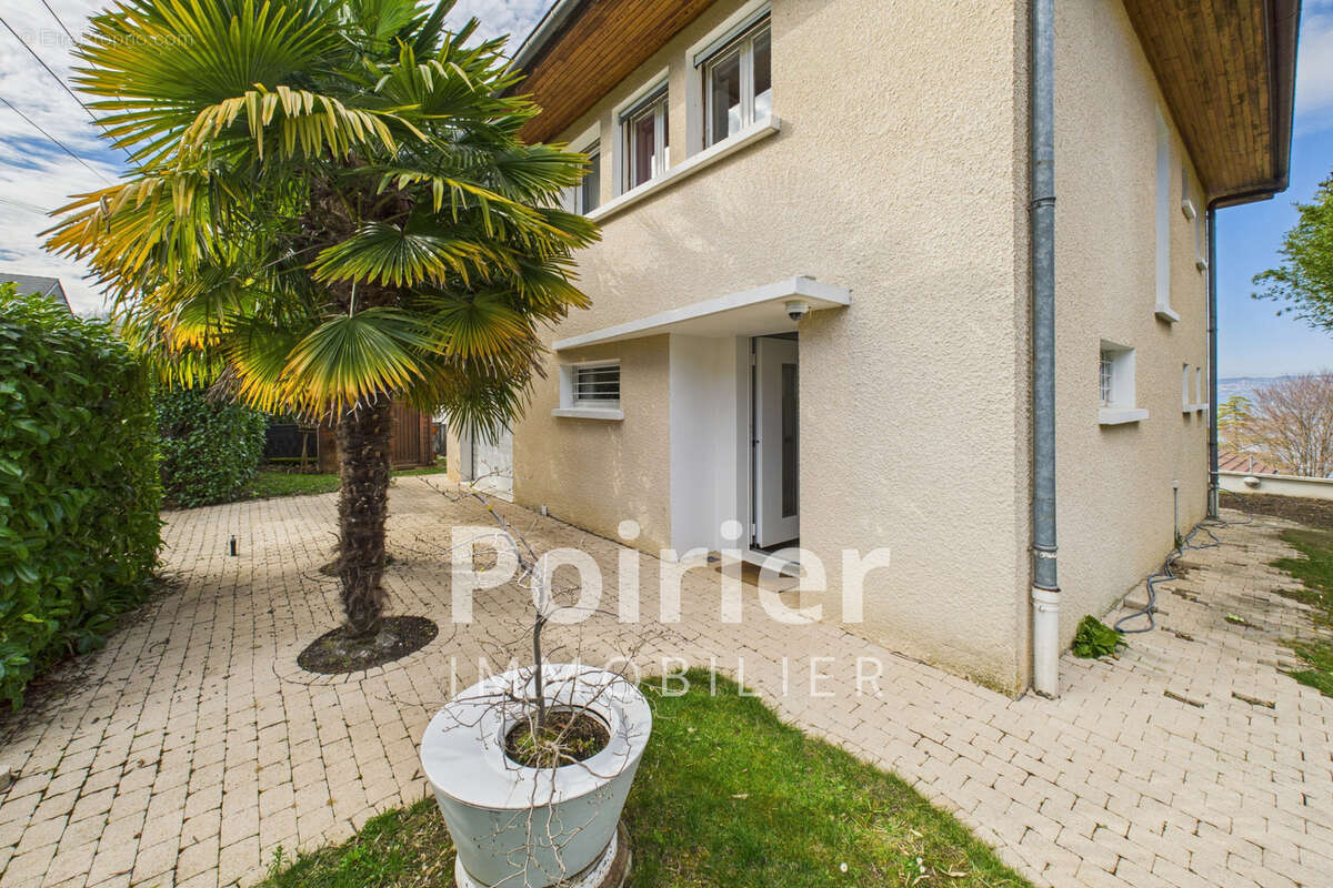 Maison à LUGRIN