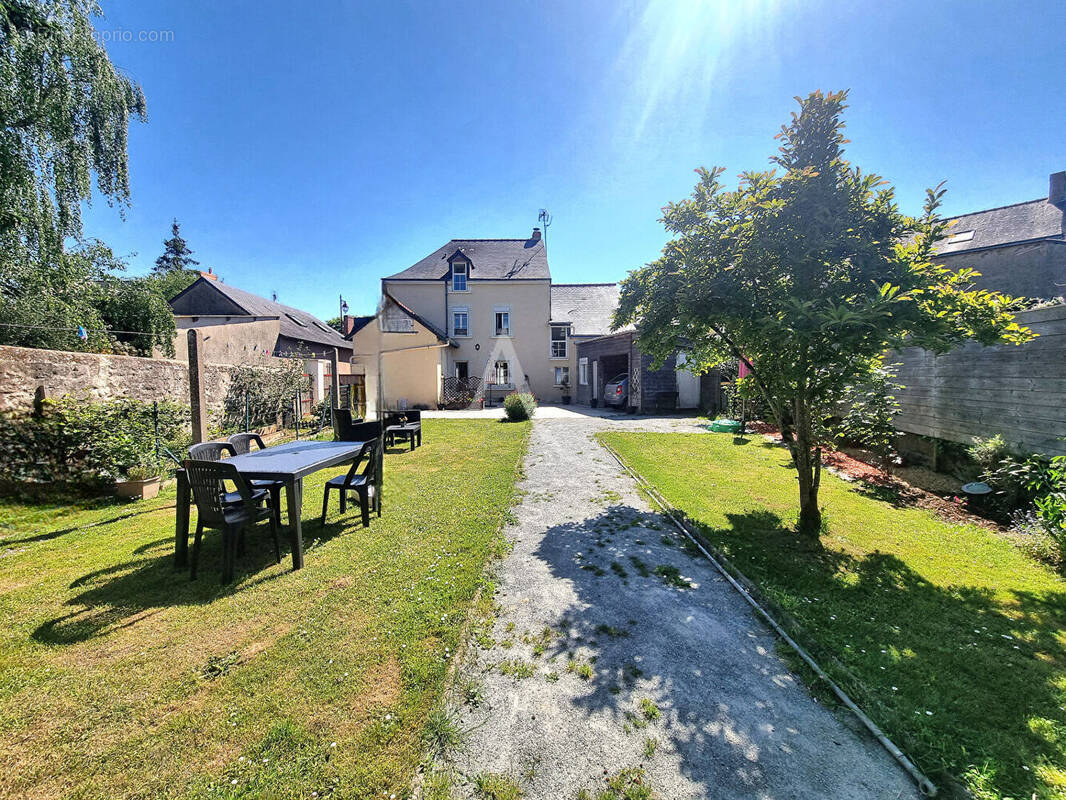 Maison à MORANNES