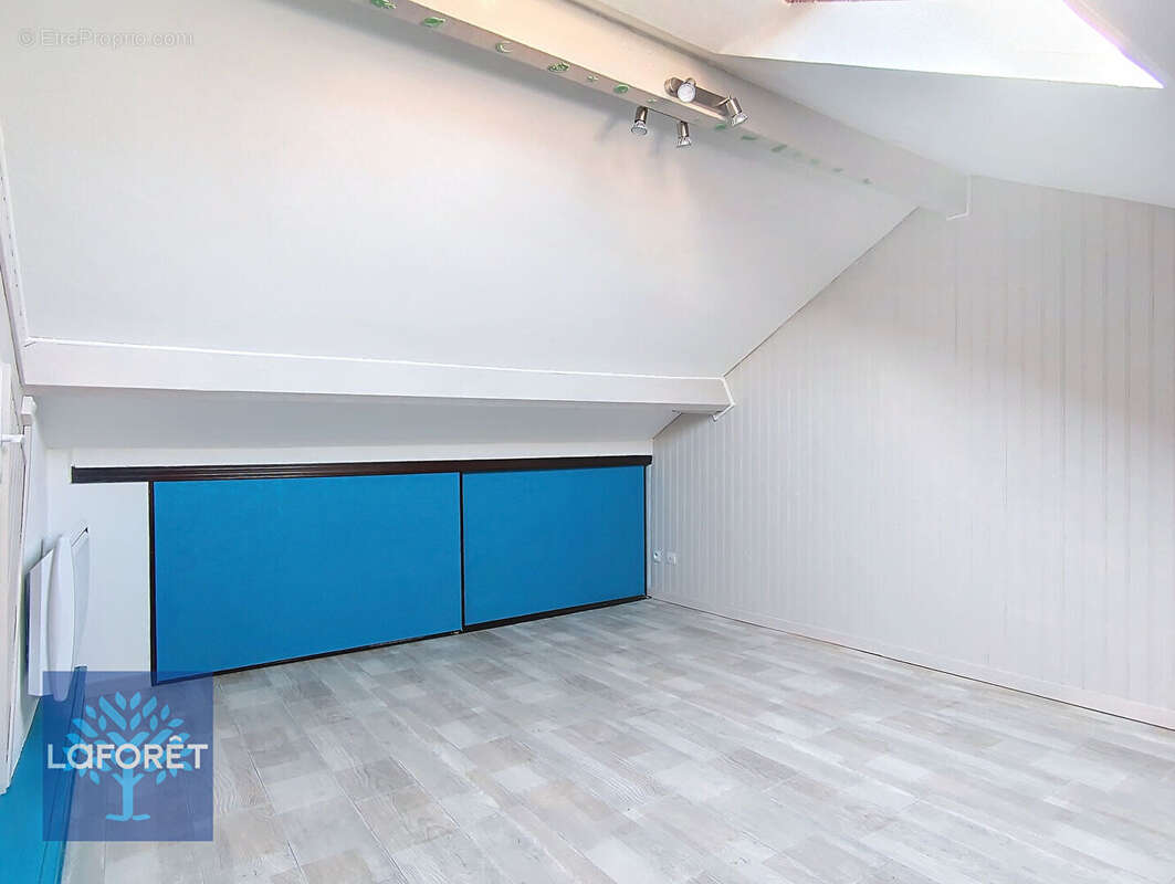 Appartement à VERT-LE-GRAND