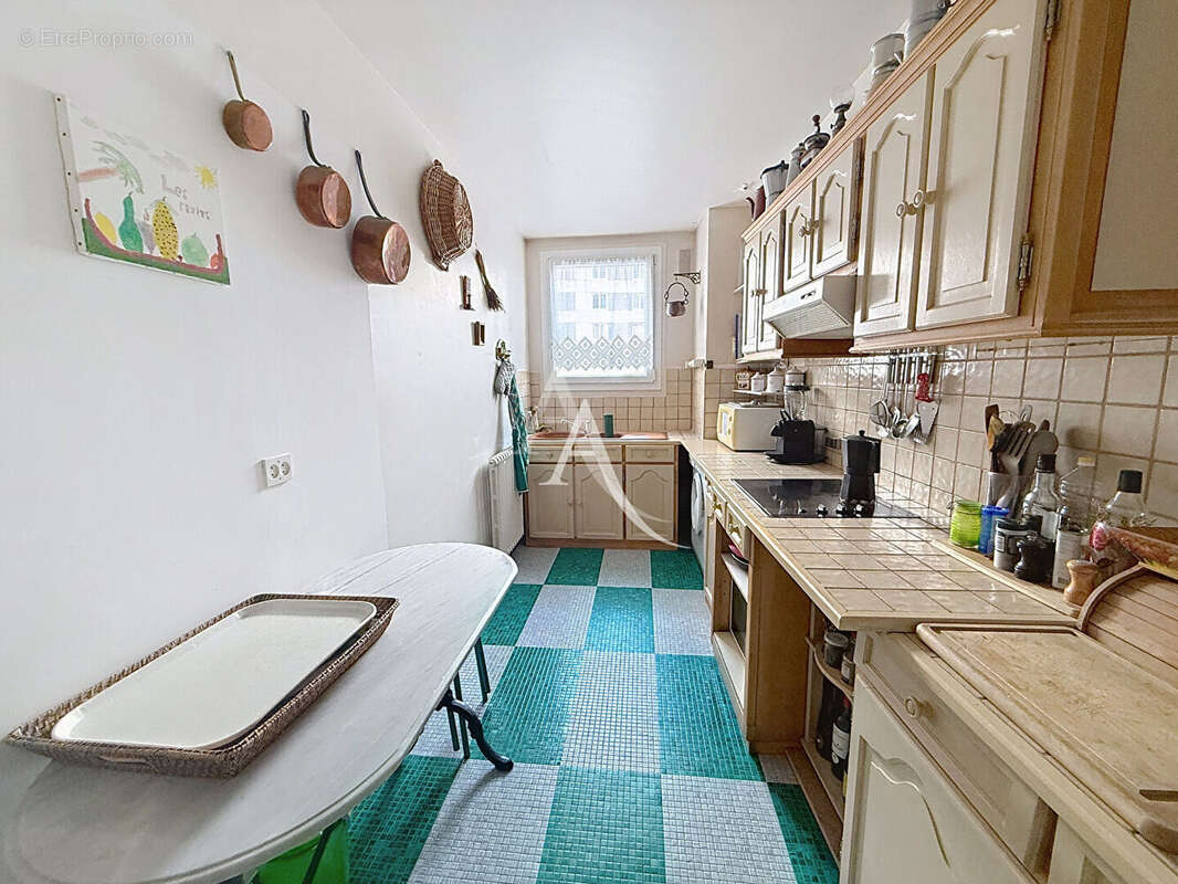 Appartement à PARIS-20E