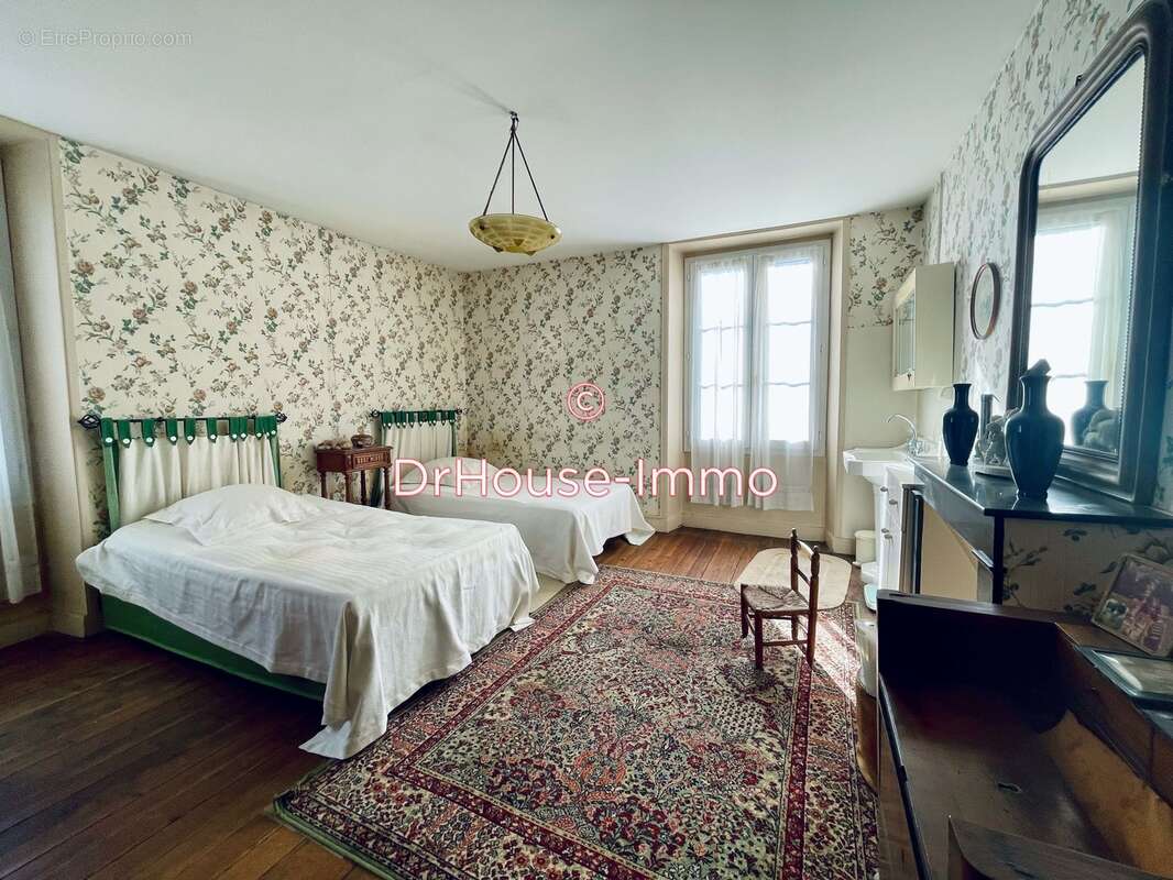 Maison à BEAULIEU-SUR-DORDOGNE