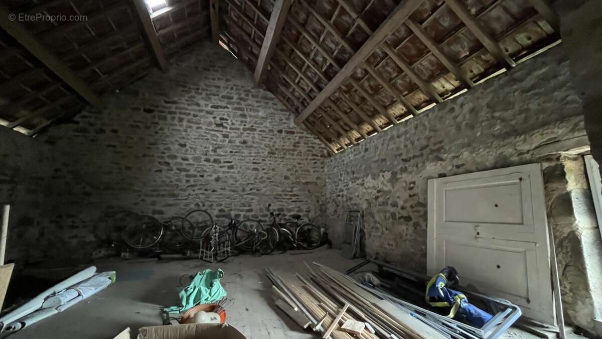 Maison à AUXY