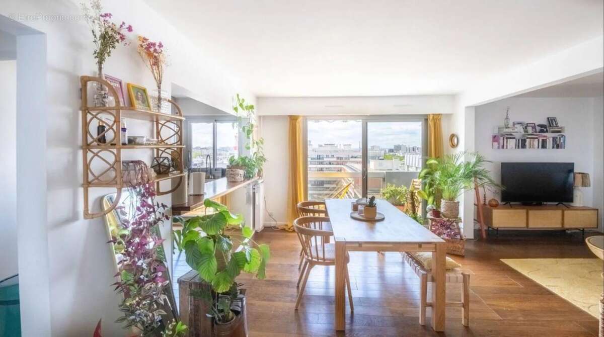 Appartement à PARIS-19E