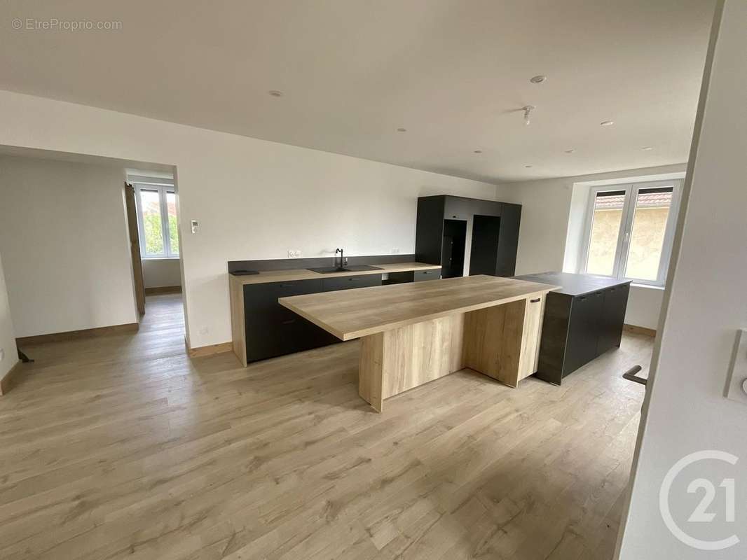 Appartement à BEAUREPAIRE