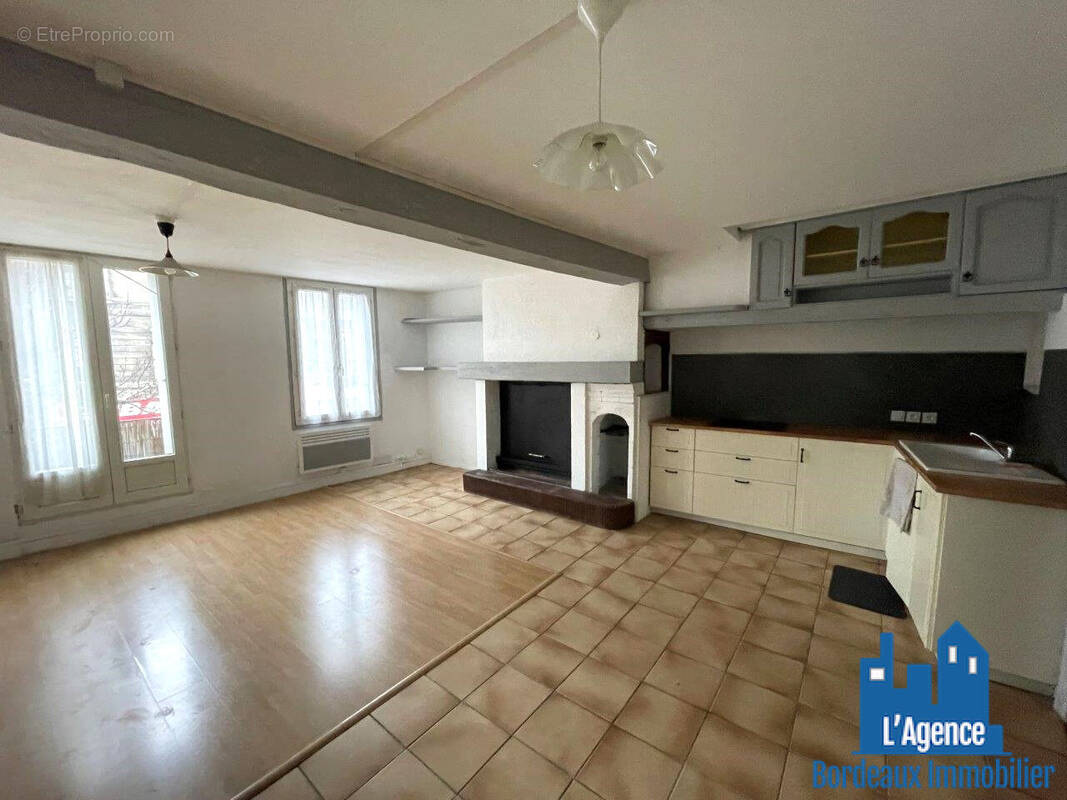 Appartement à BORDEAUX