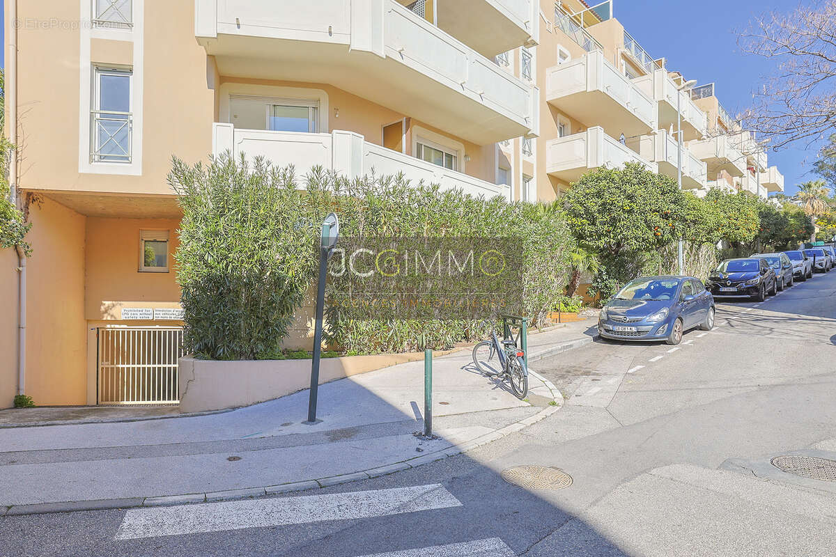 Appartement à HYERES