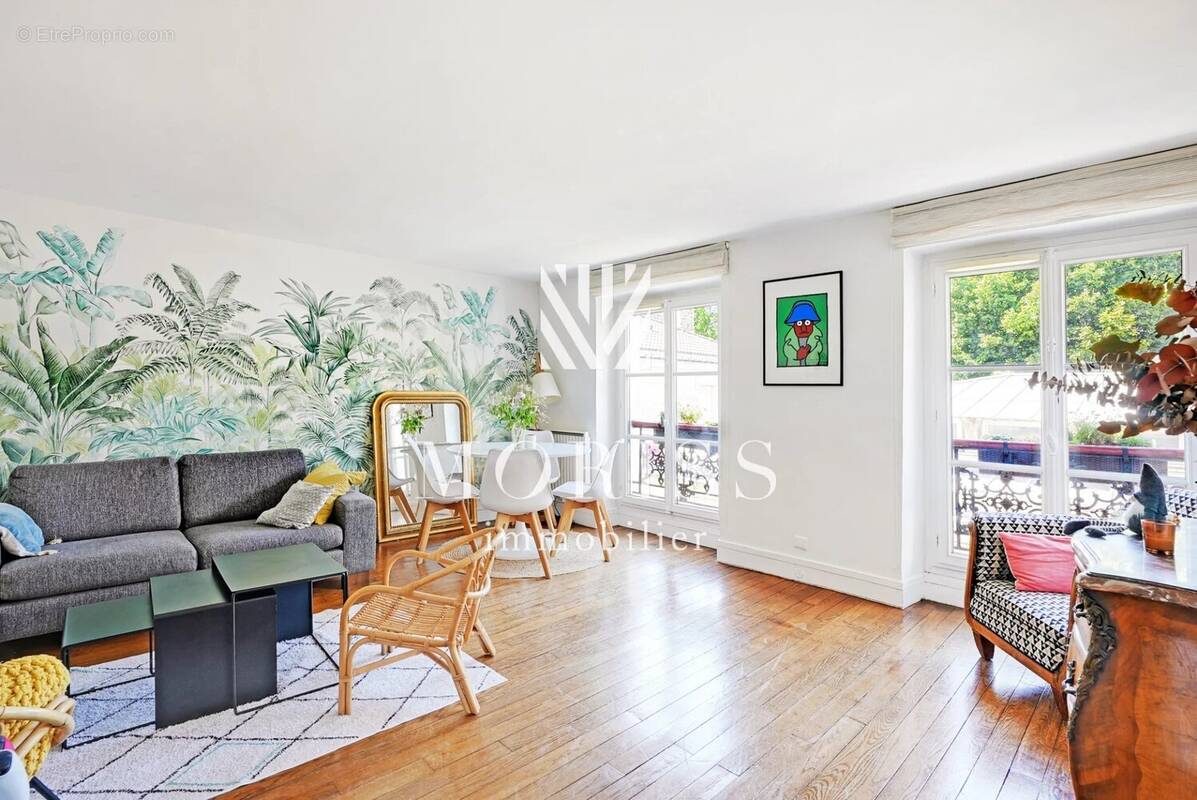 Appartement à PARIS-17E