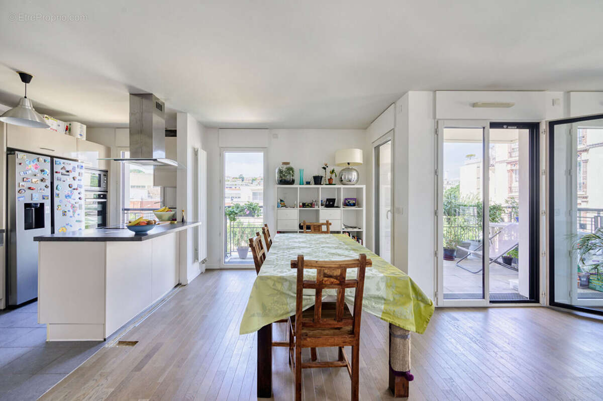 Appartement à SURESNES