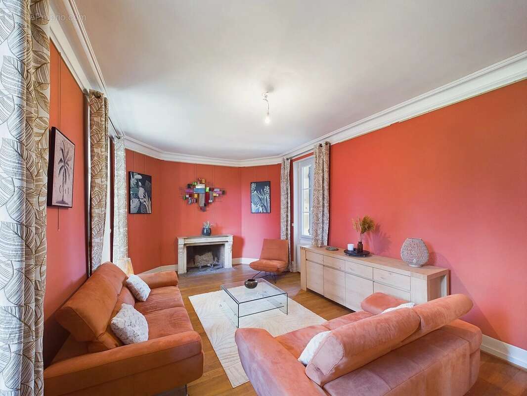 Maison à PINEUILH