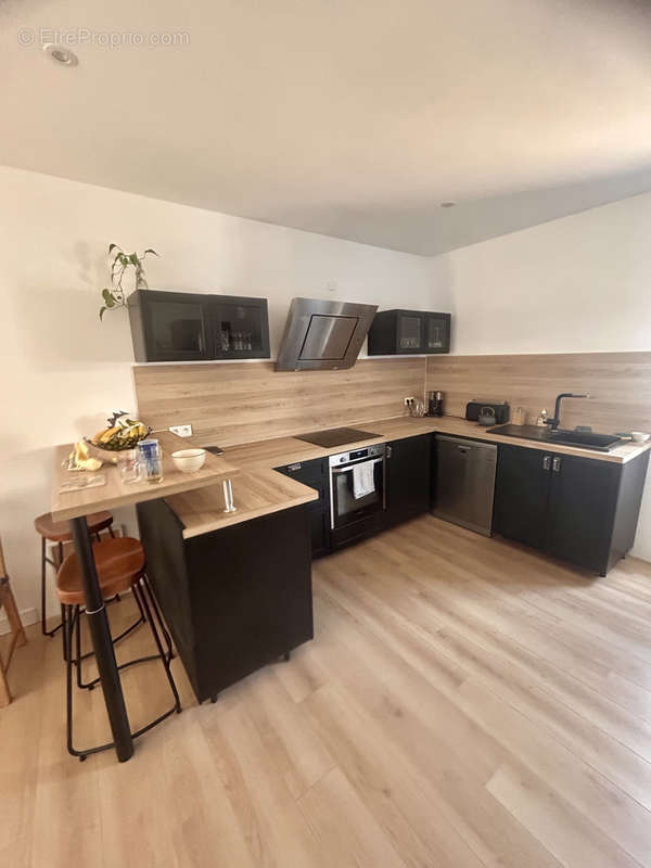 Appartement à SAINT-FELIX-DE-LODEZ