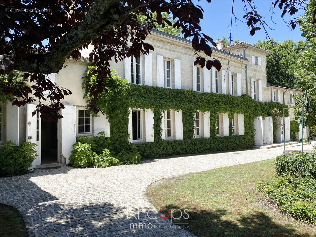 Maison à IZON