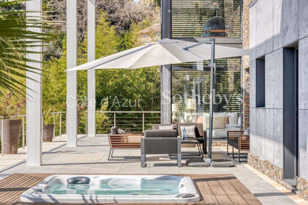 Maison à MOUGINS