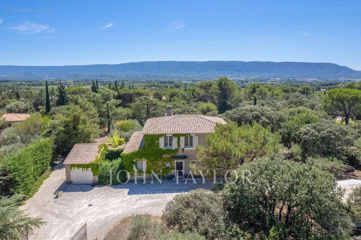 Maison à CABRIERES-D&#039;AVIGNON