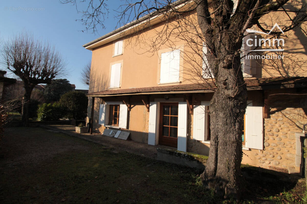 Maison à BEAUREPAIRE