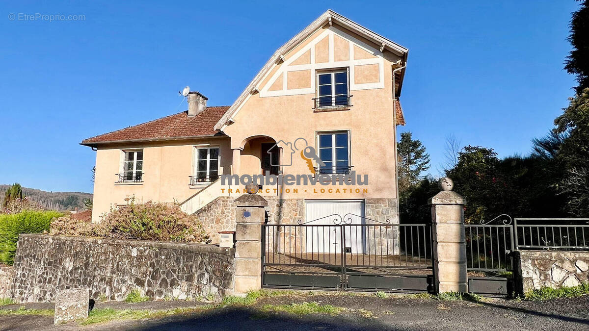 Maison à LAROQUEBROU