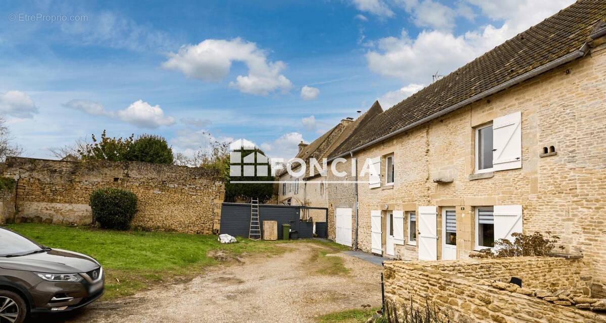 Maison à DOUVRES-LA-DELIVRANDE