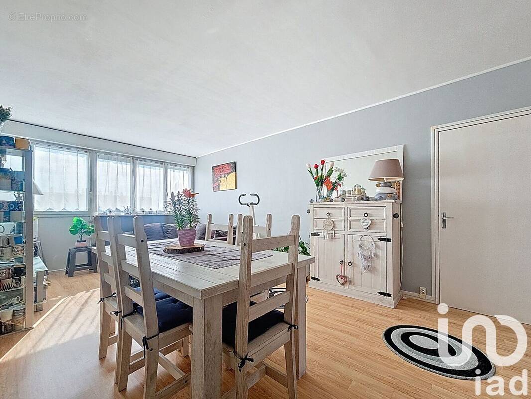 Photo 1 - Appartement à VIRY-CHATILLON