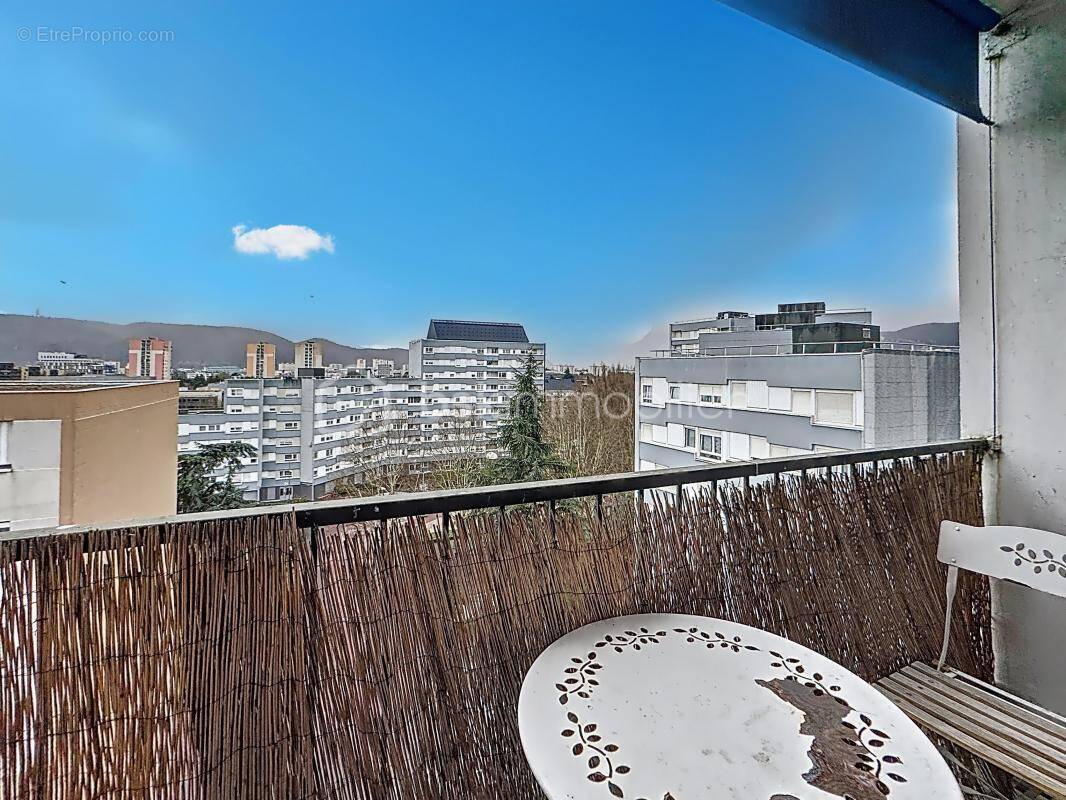 Appartement à ECHIROLLES