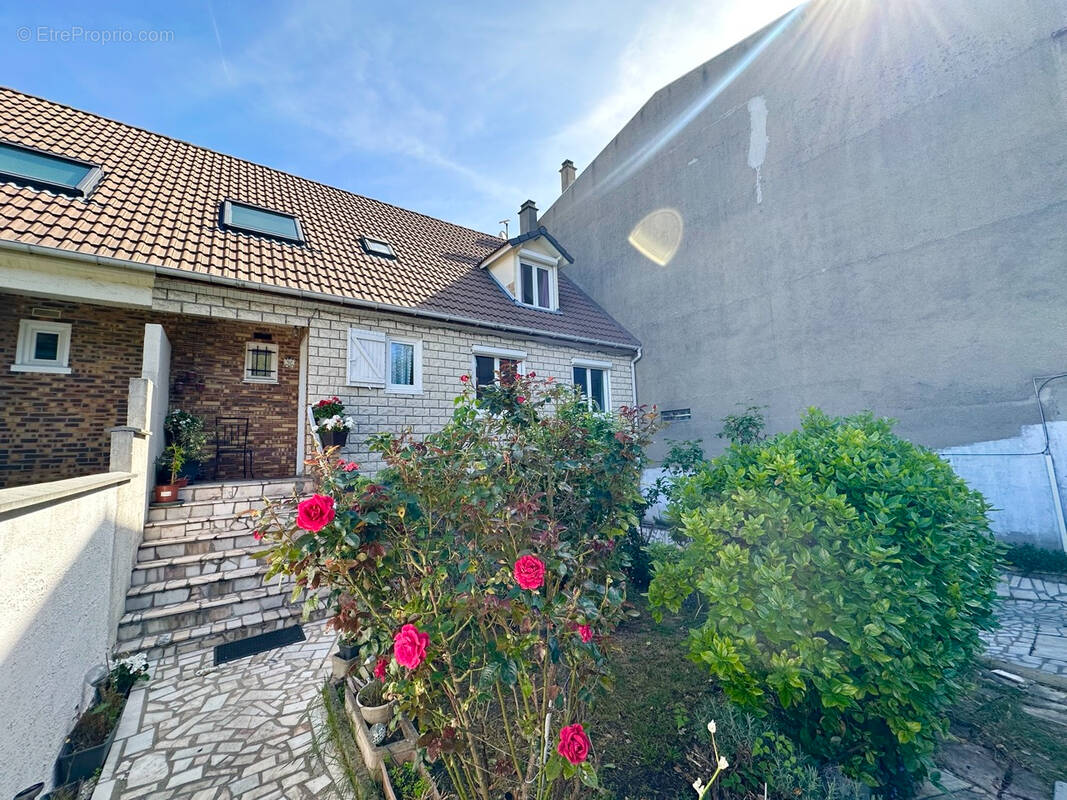 Maison à VILLIERS-SUR-MARNE