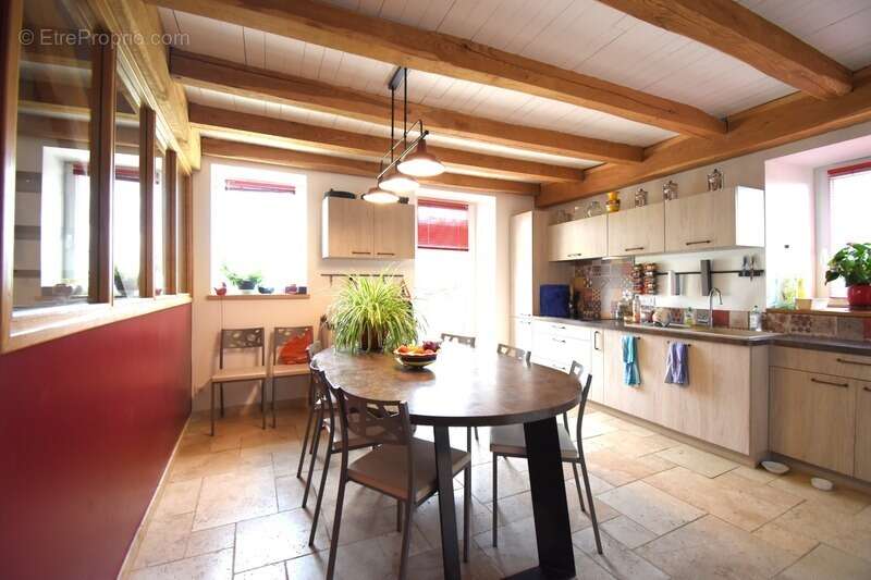 Maison à SAINT-AGREVE